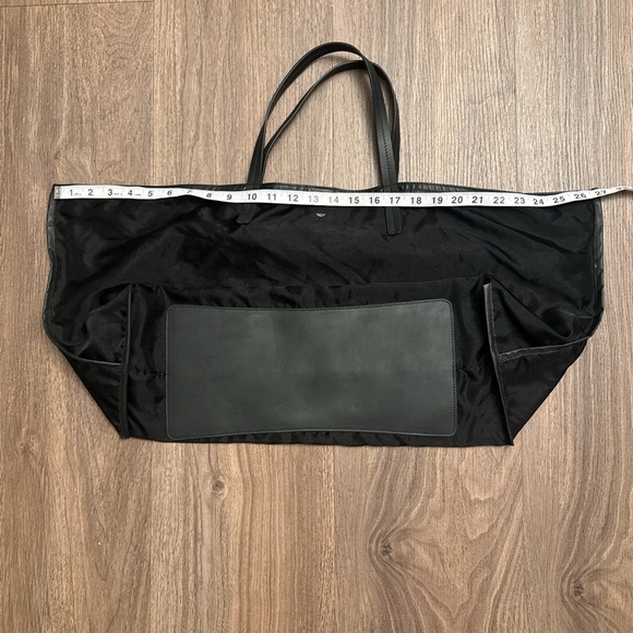 STAUD Black Oversized mesh logo Tote beach bag - Picture 5 of 9